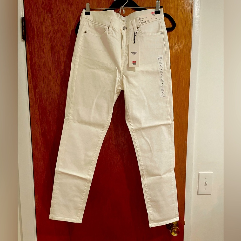 NWT Uniqlo High Rise Cigarette White Jeans, Size 28